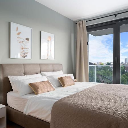 Shs Homes-Luxe Highrise, 2 Bedrooms, Kitchen, Free Parking, Stunning View, Large Tarrasse, Workspace Hasselt Zewnętrze zdjęcie